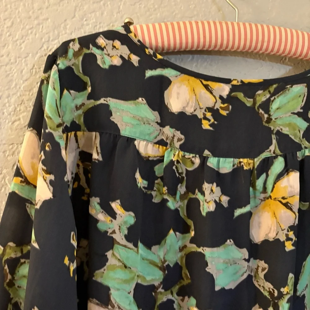 Lands End Multicolor Print Blouse Size 16W - Picture 9 of 9